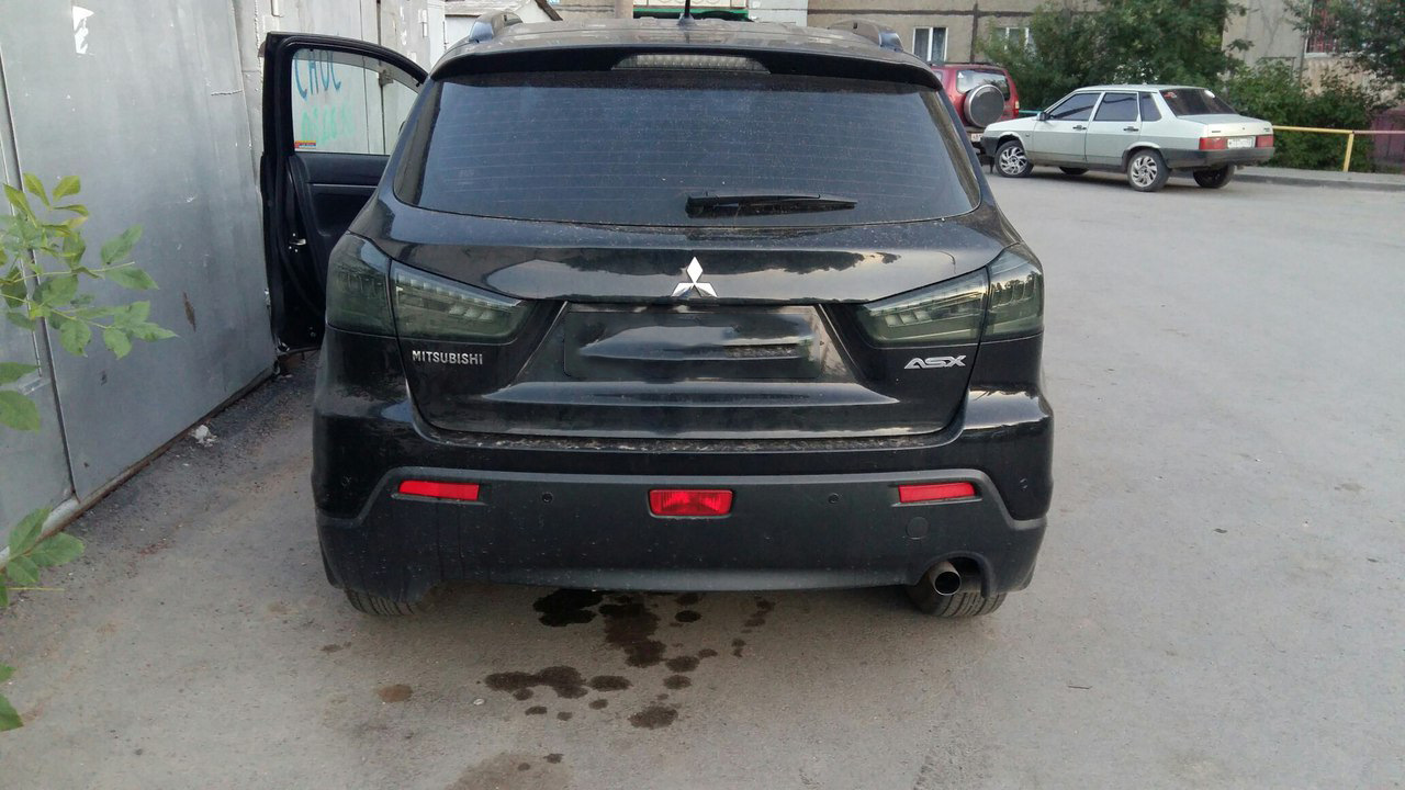 Митсубиси асх задние. Тонировка задних фонарей Mitsubishi ASX. ASX Mitsubishi фонари сзади.