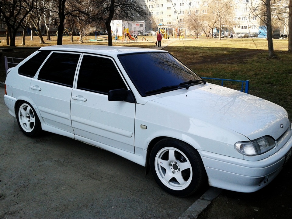 Lada 2114 белая