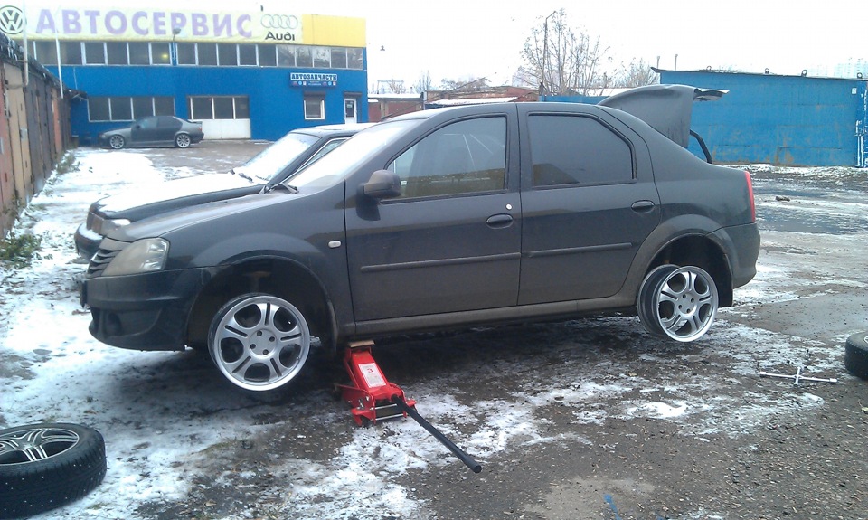 Сверловка рено логан. Логан 14 года 105сил. Сверловка рено логан. Логан 14 года. Renault logan 1 дитье.