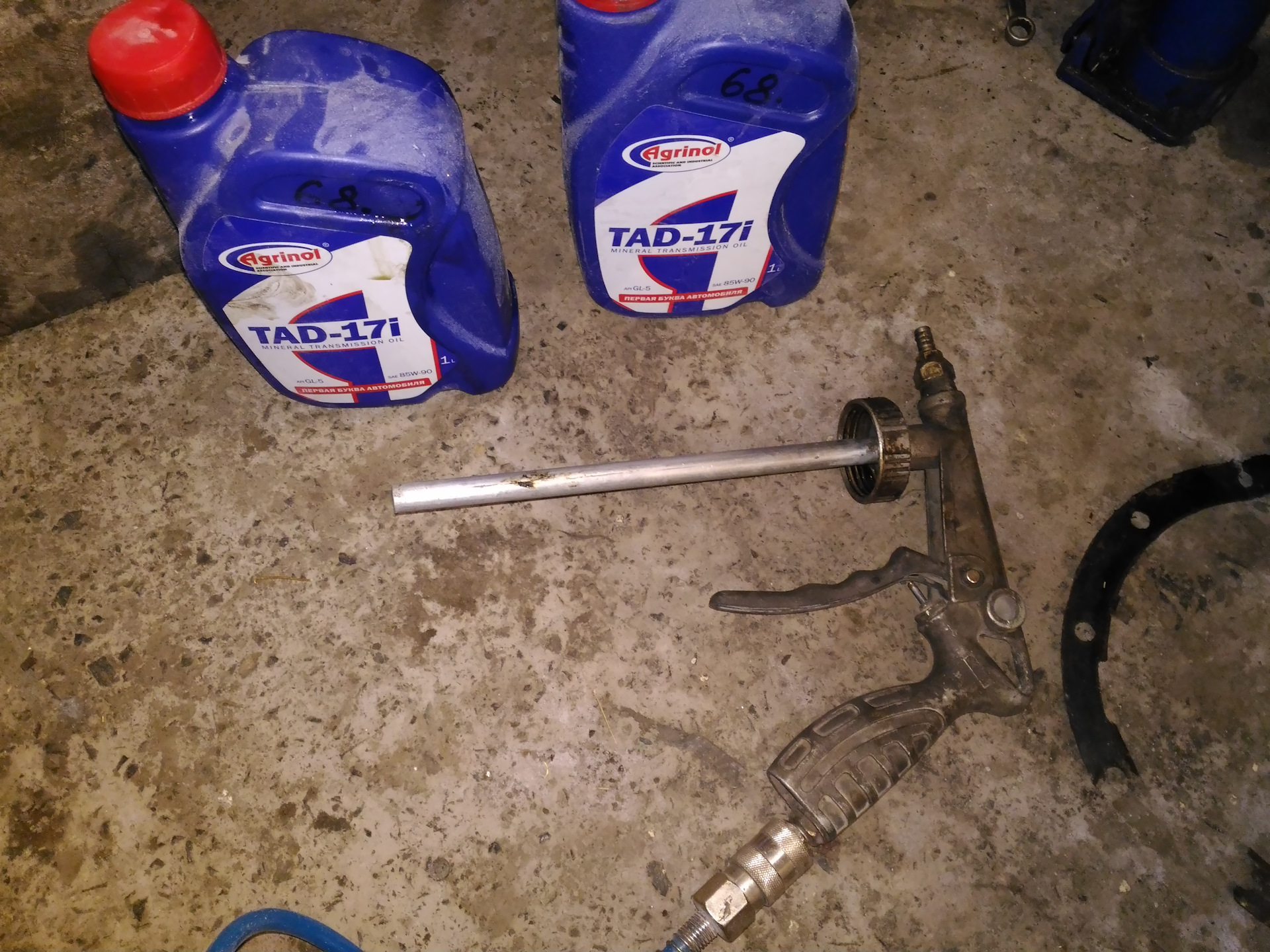 Задувка масла в коробку. — Москвич 2140, 1,5 л, 1982 года | расходники ...