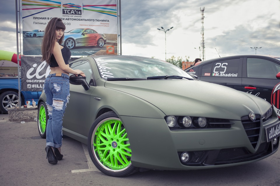 Alfa Romeo Brera stance