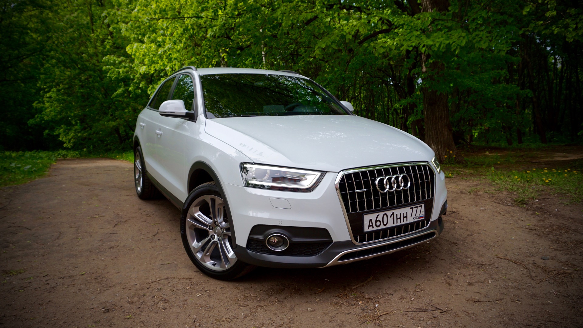 Отзывы ауди. Audi q3 Allroad. Audi q3 Offroad Style. Allroad q3. Диски на Ауди ку3.