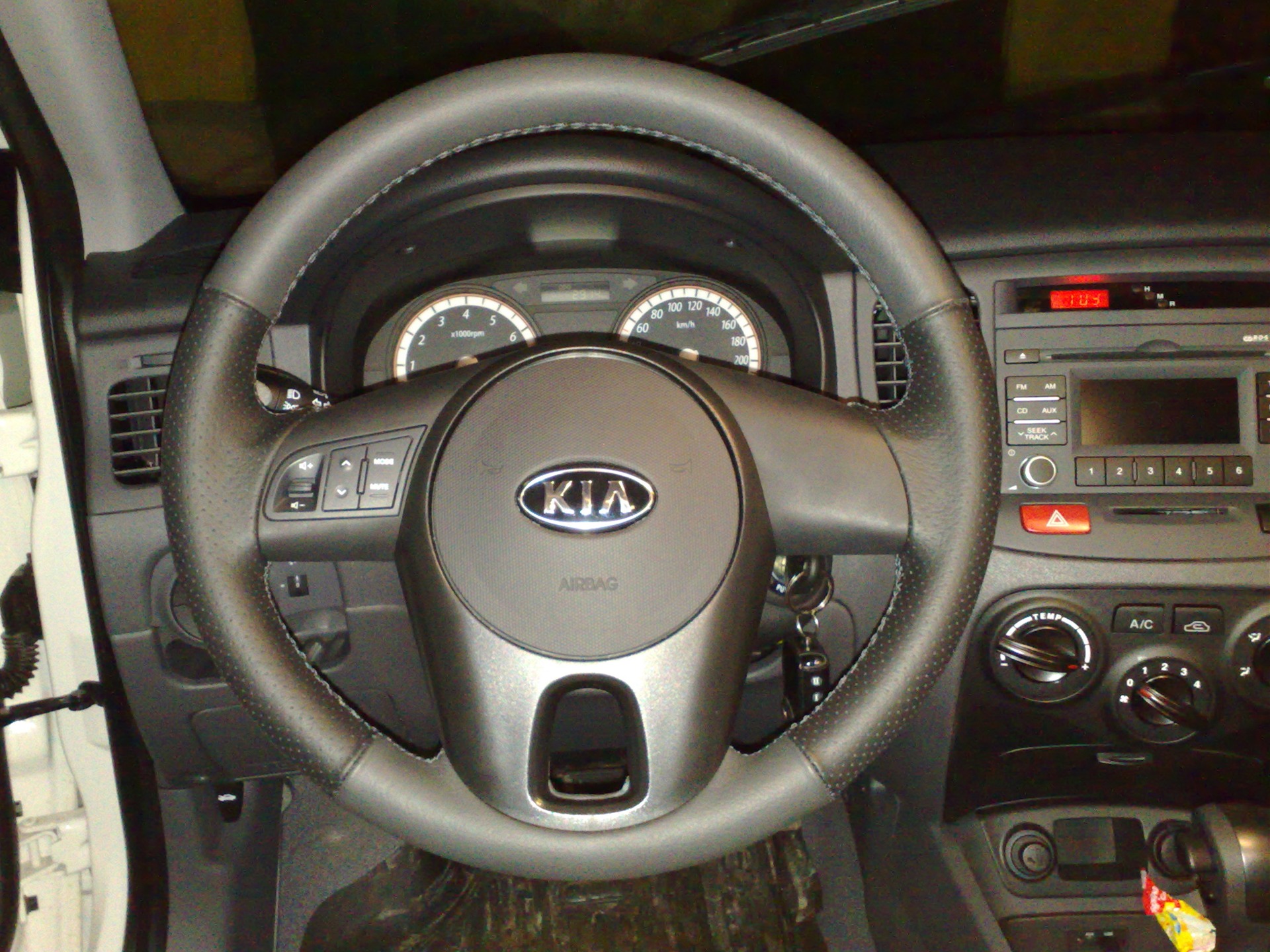 Как снять руль kia picanto 2011 Перетяжка руля KIA RIO 2 цвета - Amigo Tuning на DRIVE2
