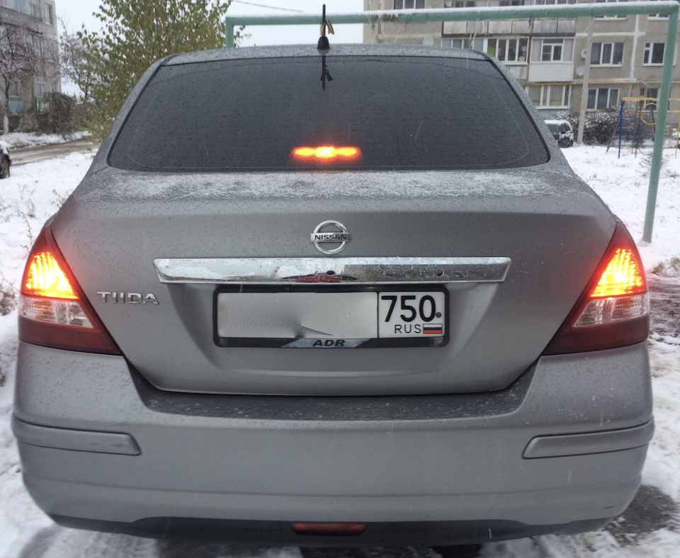 Тонировка лаком задних фонарей/кто бы что не говорил — Nissan Tiida (1G ...