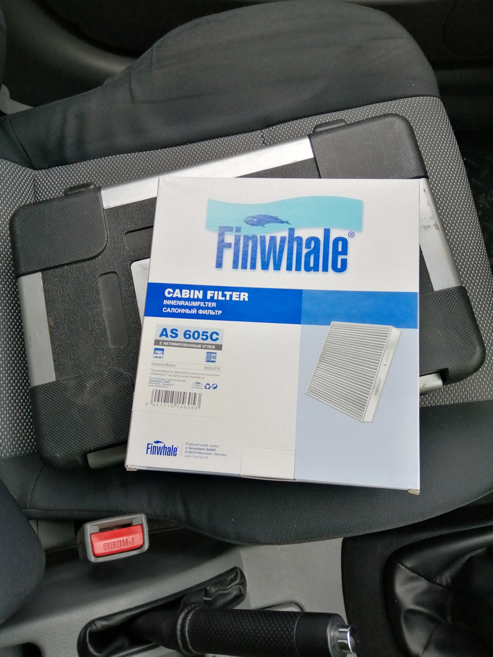 Замена салонного фильтра — Chevrolet Lacetti 5D, 1,6 л, 2011 года ...