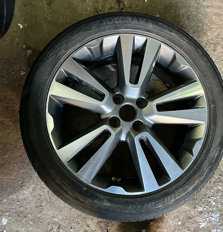 Шины летние Kumho 205/50 R17, литые диски 6Jx17 ET50 4x100 на Lada ...
