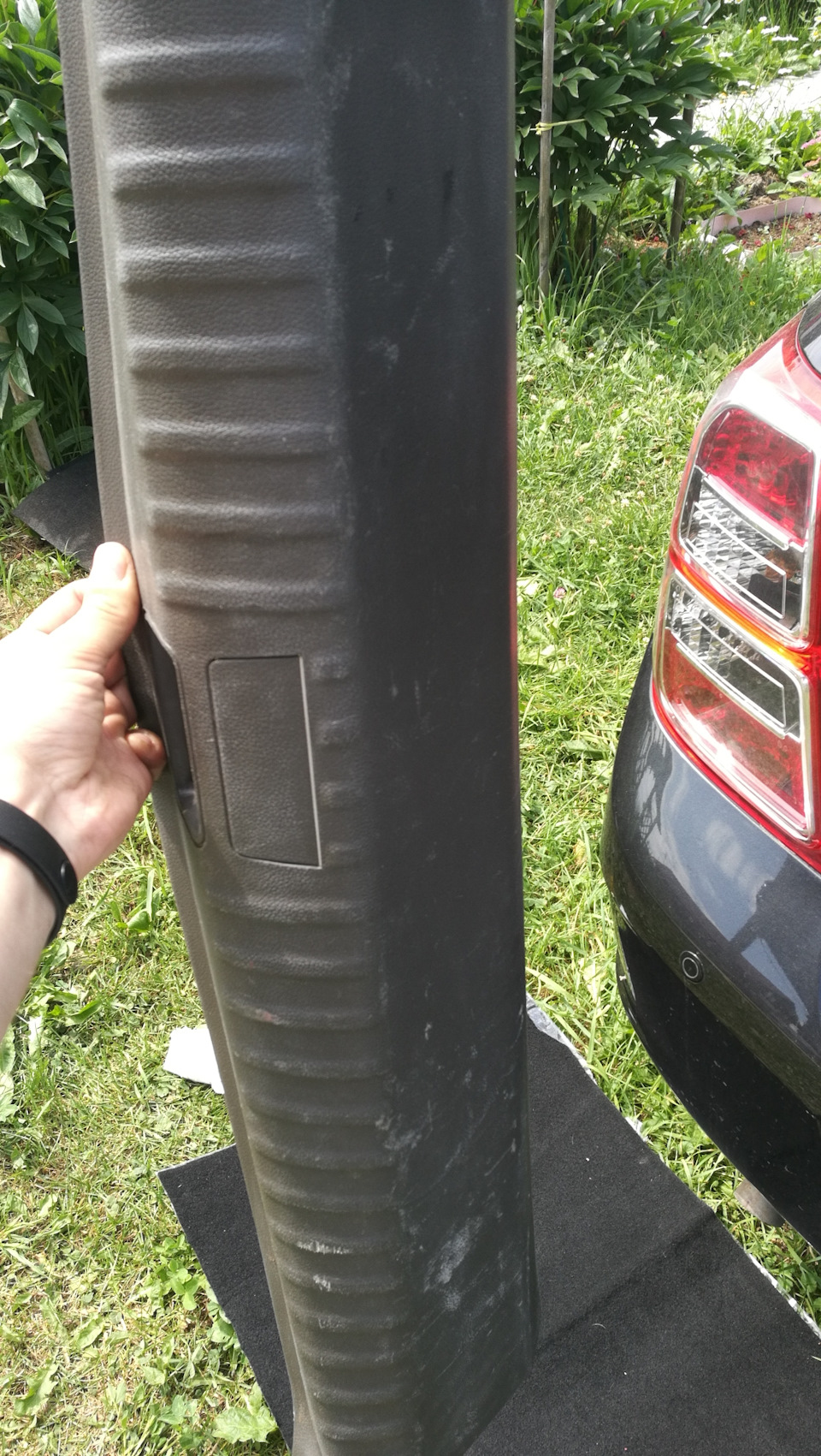 Заколхозил пластик в багажнике — Chevrolet Cobalt (2G), 1,5 л, 2013 ...