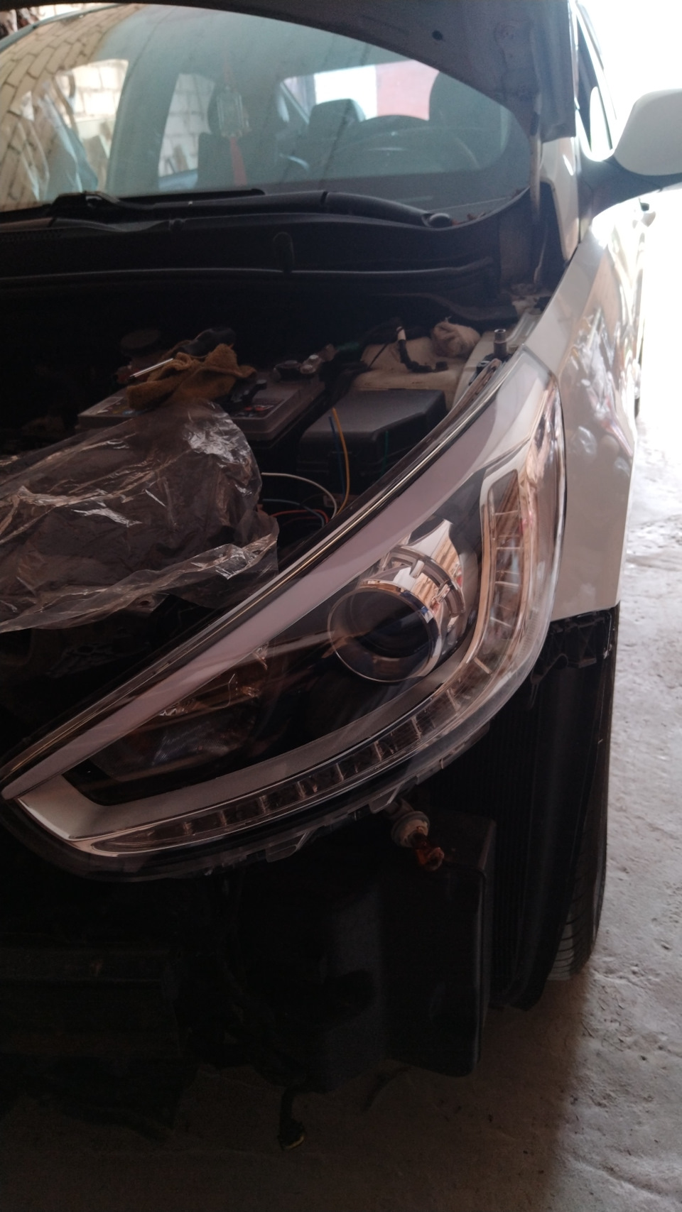 Белоснежка примеряет новые глазки — Hyundai Solaris (1G), 1,6 л, 2011 ...