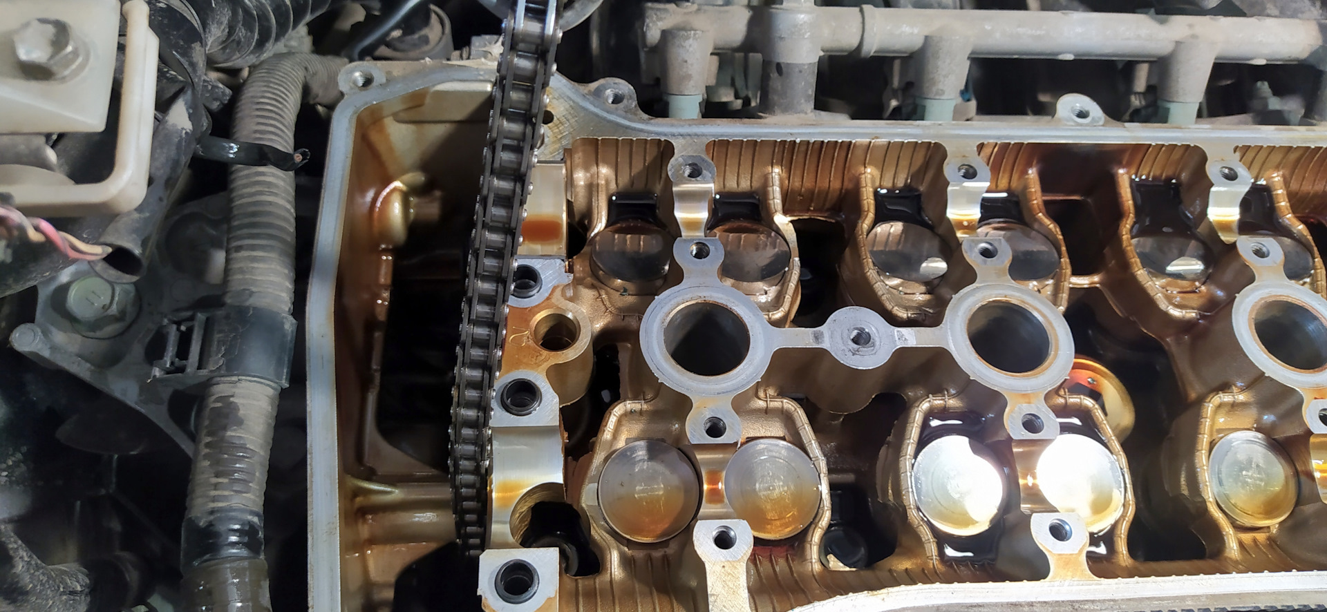 Меняем маслосъемные колпачки на 2AZ-FE — Toyota Ipsum (21), 2,4 л, 2001 ...