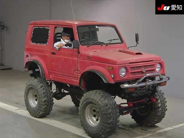 Встречал даже такие варианты — Suzuki Jimny (1G)