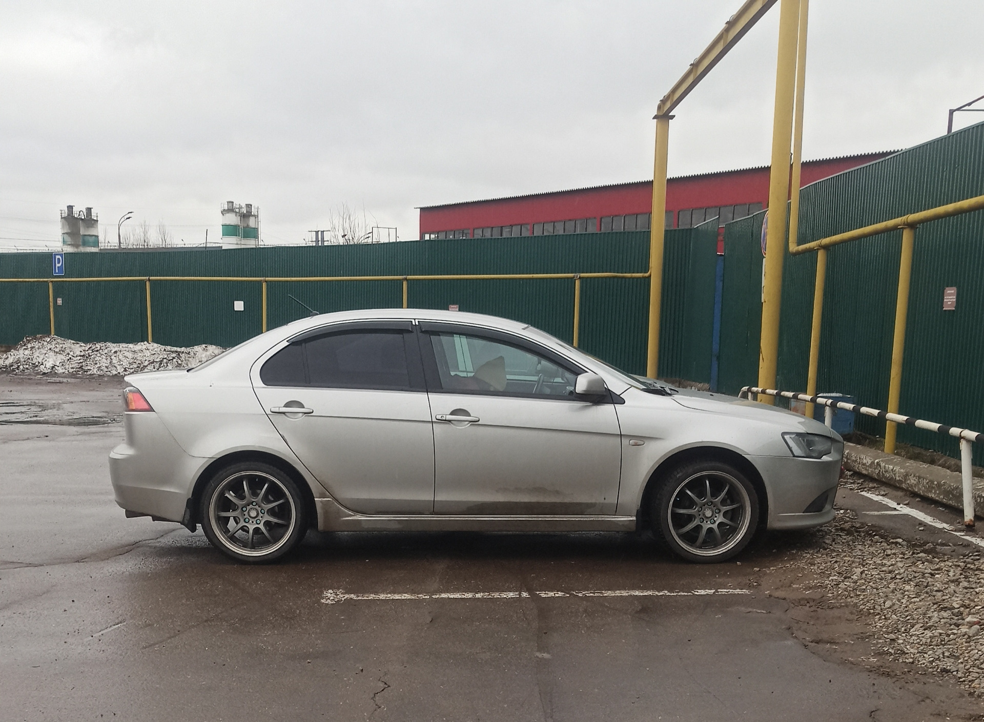 Ducktail — Mitsubishi Lancer X, 1,8 л, 2014 года своими руками DRIVE2