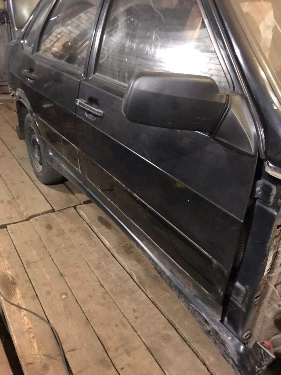 Пластиковая накладка на порог — Lada 2115, 1,5 л, 2006 года | запчасти ...