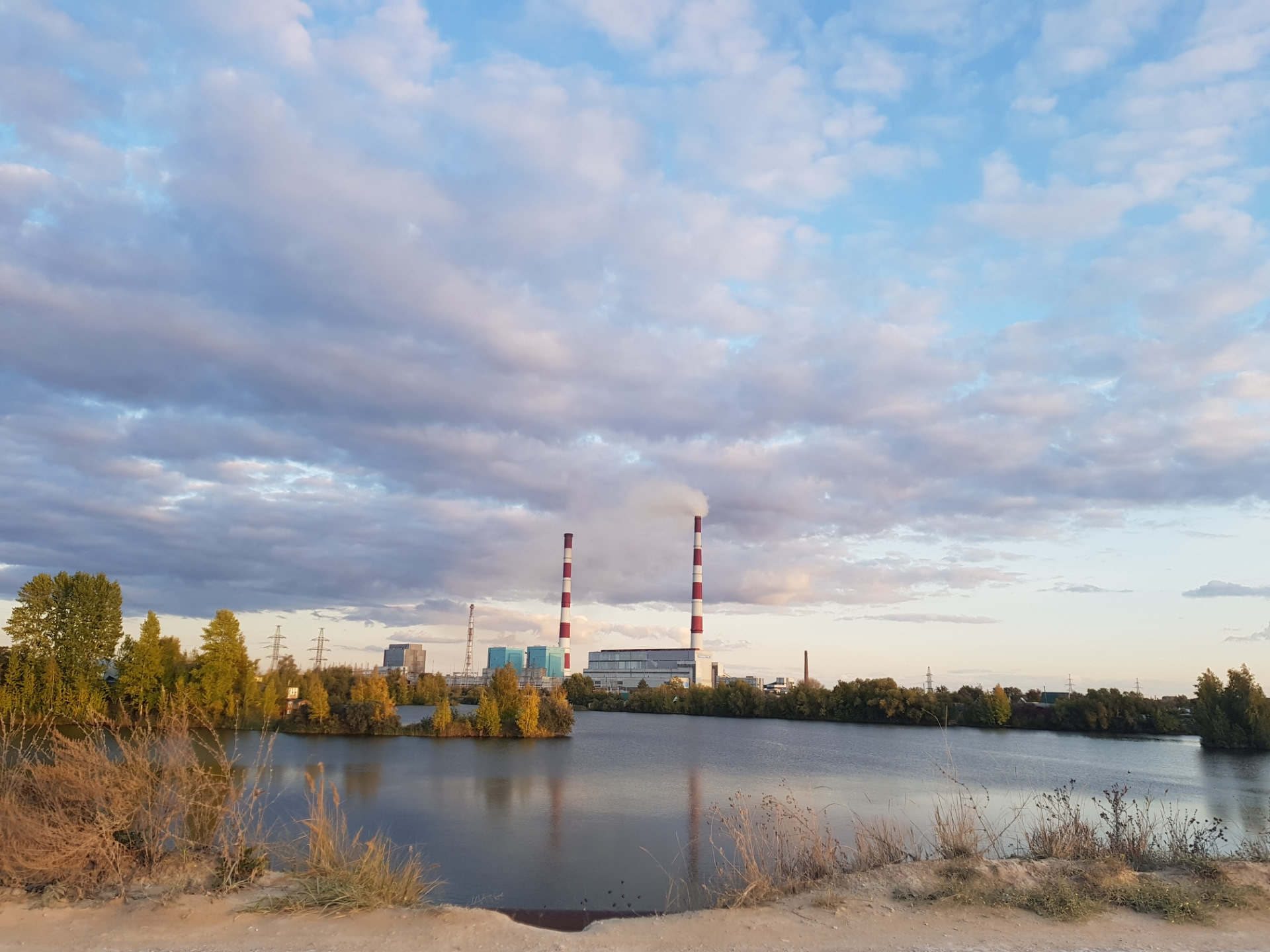 Новомичуринск рязанская область. Река Проня Новомичуринск. Новомичуринск Пронского района Рязанской области. Рязанская ГРЭС Новомичуринск водохранилище.