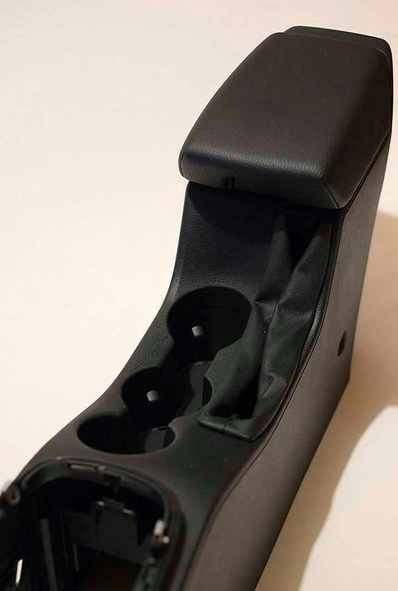 Куплю центральную консоль с подлокотником для opel astra j под ...