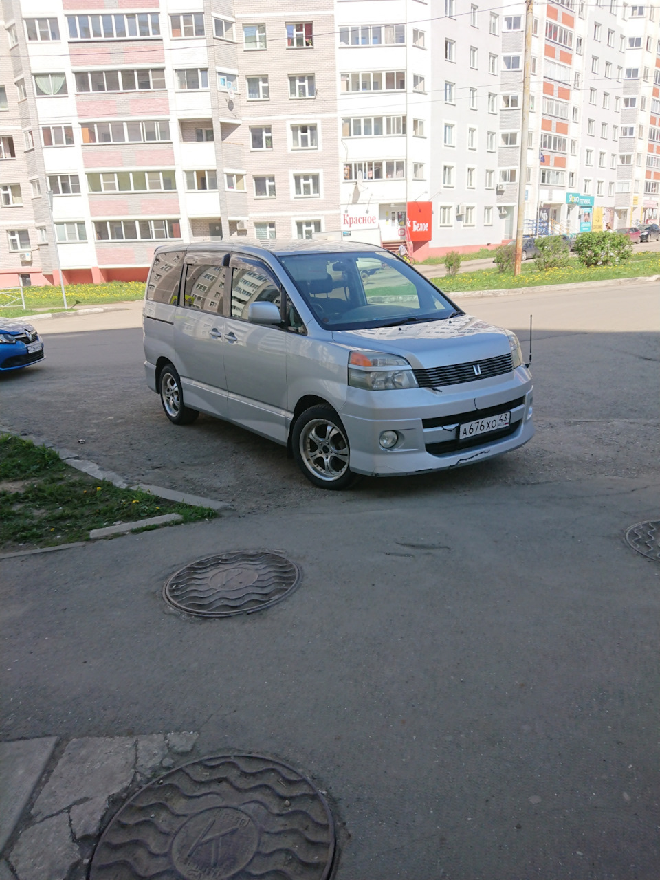 Фото в бортжурнале Toyota Voxy