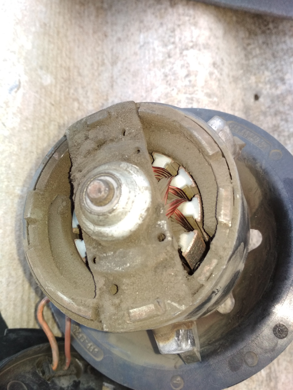 19♂ Чистка-смазка вентилятора и крыльчатки печки — Volkswagen Caddy (3G ...