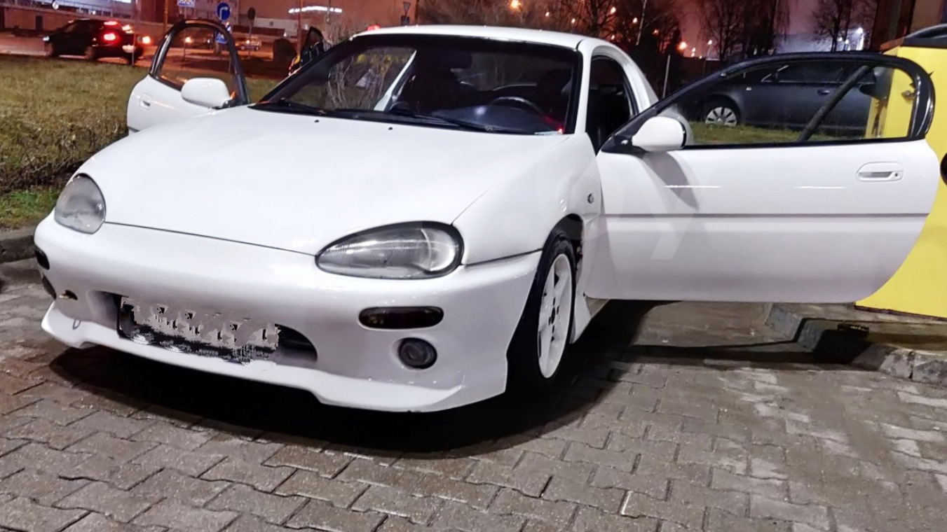 Mazda mx3 1994