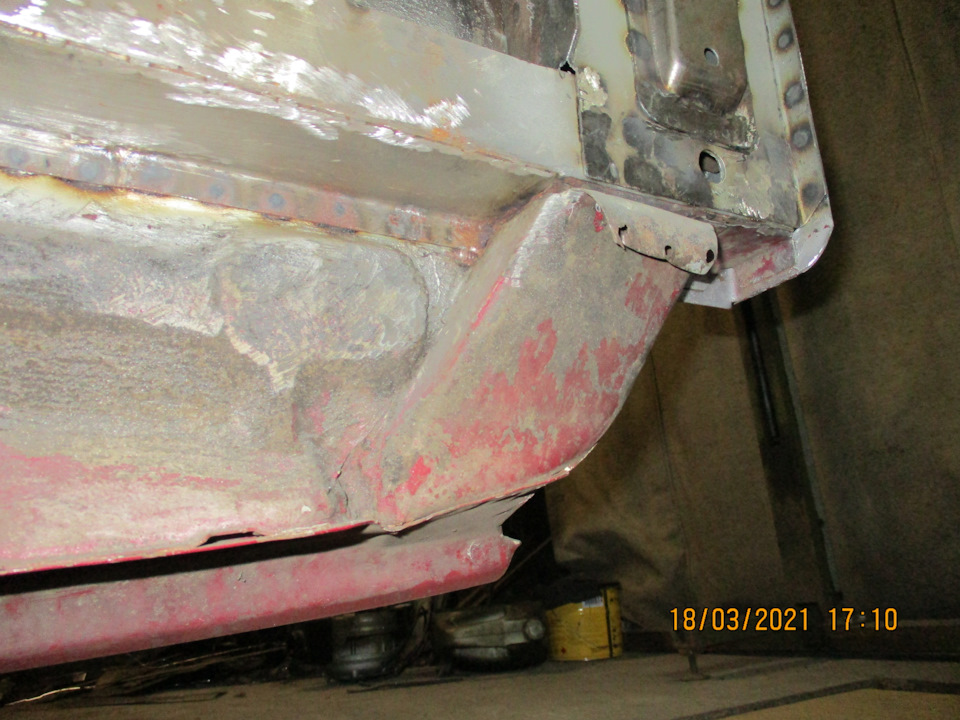 С этой стороны более-менее цело. — Ford Sierra