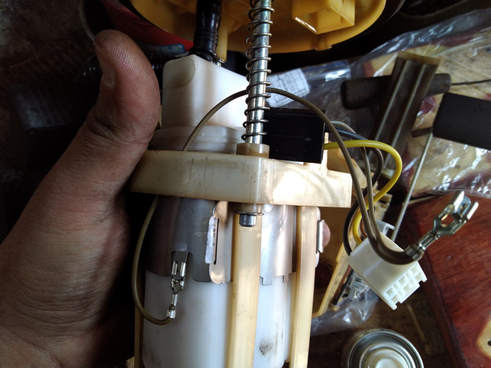 Замена уплотнительных колец бензонасоса. — KIA Ceed SW (1G), 1,6 л ...