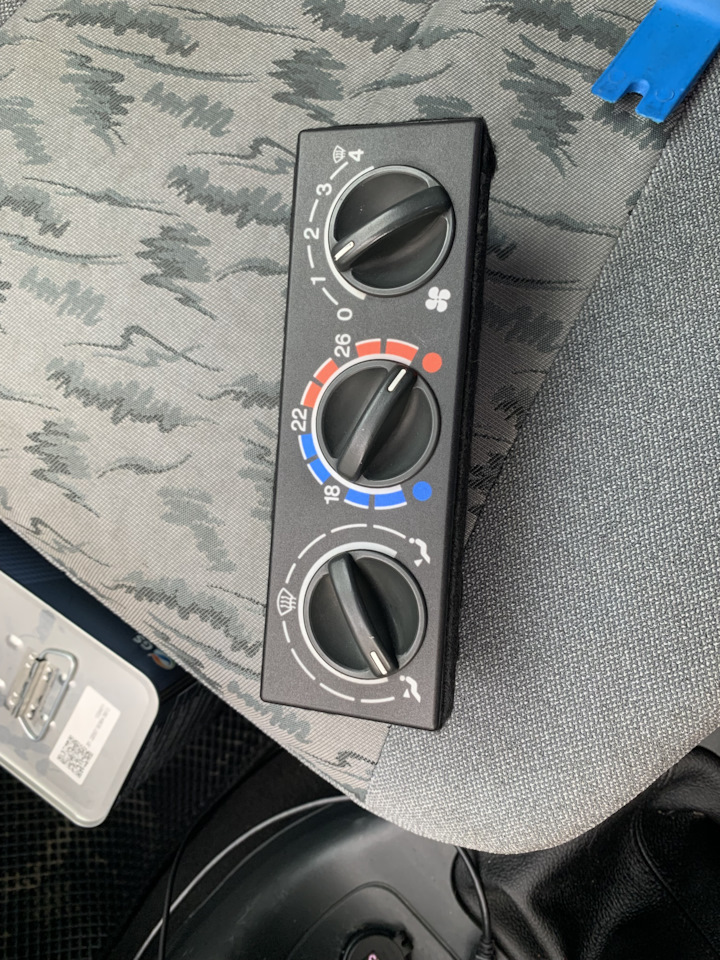 Блок управления печкой ваз 2110 европанель на Lada 21104. Б/у | 2 000 ...