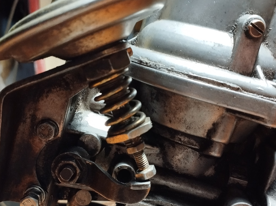 Стромберг 175: "Такого не может быть" — Mercedes-Benz W123, 2 л, 1982 ...