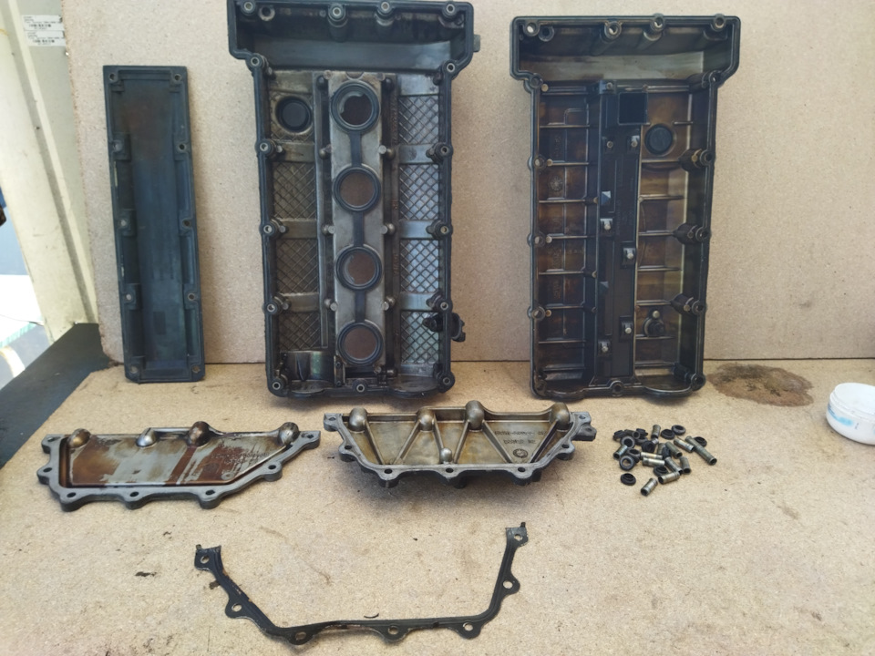 КЛАПАННАЯ КРЫШКА Форд Скорпио 2 на Ford Galaxy (Mk I), Ford Galaxy (Mk ...