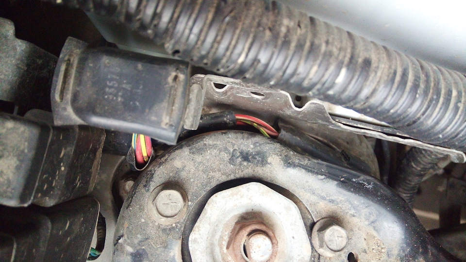 Не выключается печка и головной свет — Chevrolet Tracker II, 2 л, 2003 ...