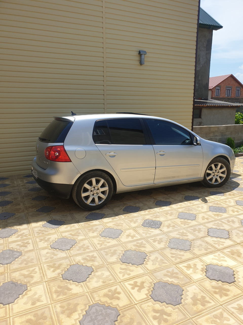 Продажа машины — Volkswagen Golf Mk5, 2 л, 2005 года | продажа машины |  DRIVE2