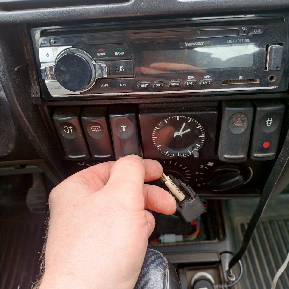Photo from the logbook Renault 19