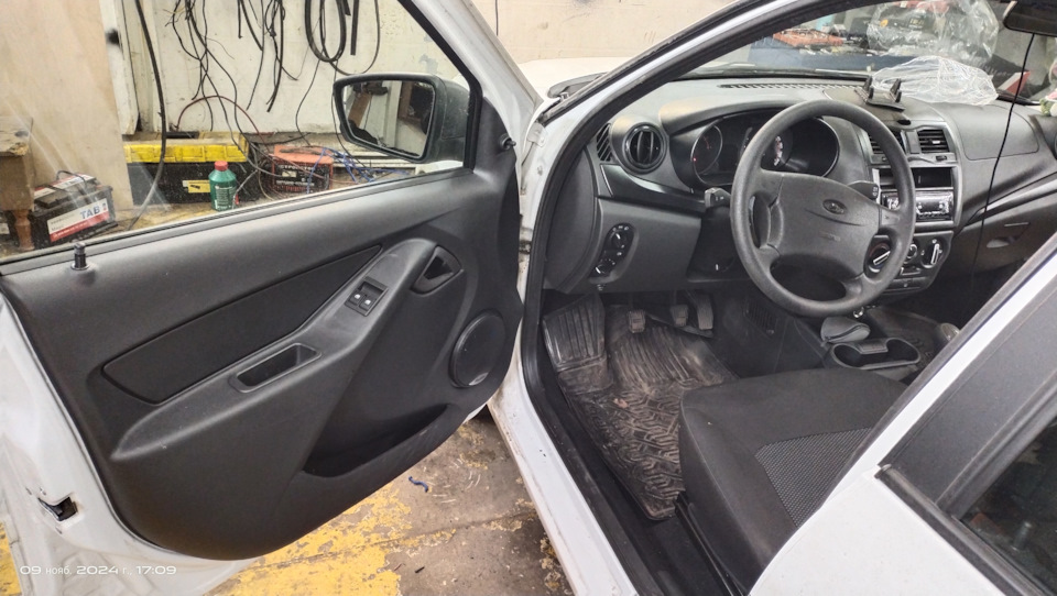 Установка автоакустики в Ладу Гранту ФЛ стандарт — Lada Гранта (2G) FL ...