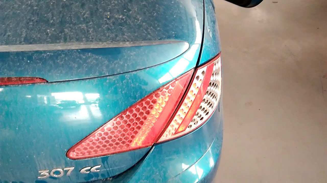 Как снять задний фонарь пежо 307 Отлетело стекло заднего фонаря - Peugeot 307 CC, 2 л, 2006 года поломка DRIVE2