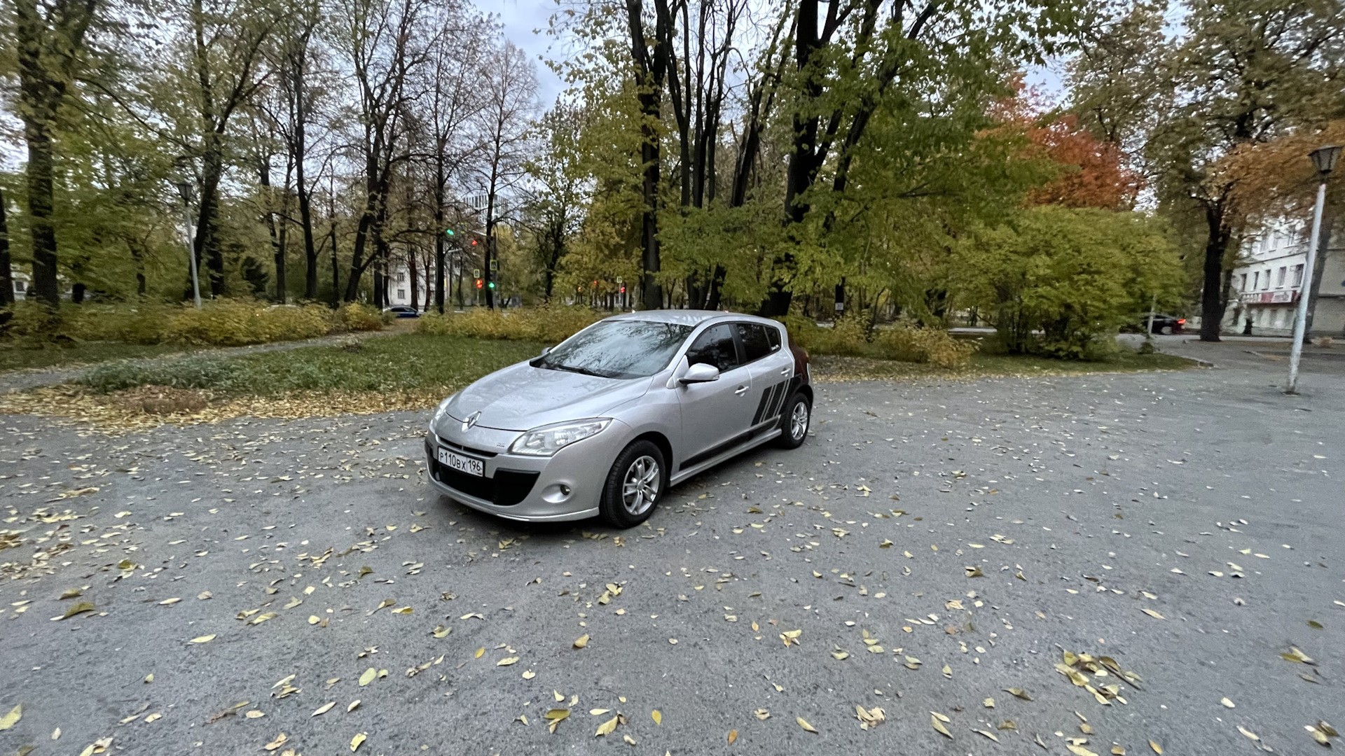 Renault Megane III 1.6 бензиновый 2011 | NaZa на DRIVE2