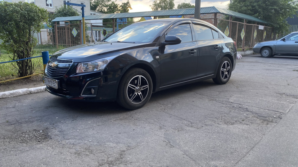 Chevrolet Cruze (1G) 1.8 бензиновый 2013 | Черный Крузак) на DRIVE2
