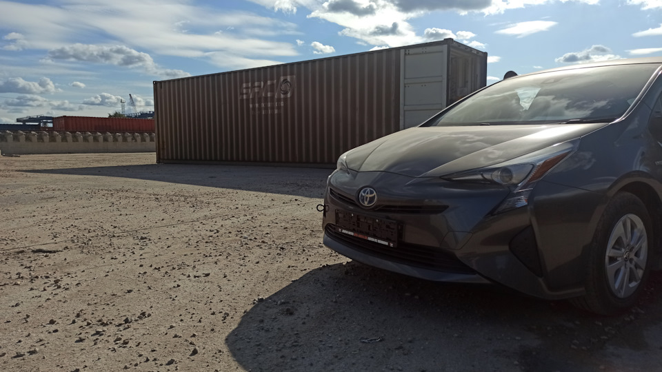 Toyota Prius "Серый" Электрик