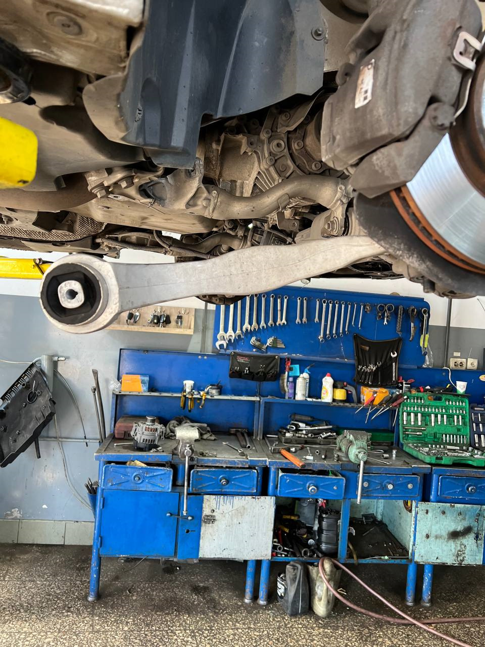 Страх поломки рулевой рейки + обслуживание ходовой — Audi A4 (B8), 2 л ...