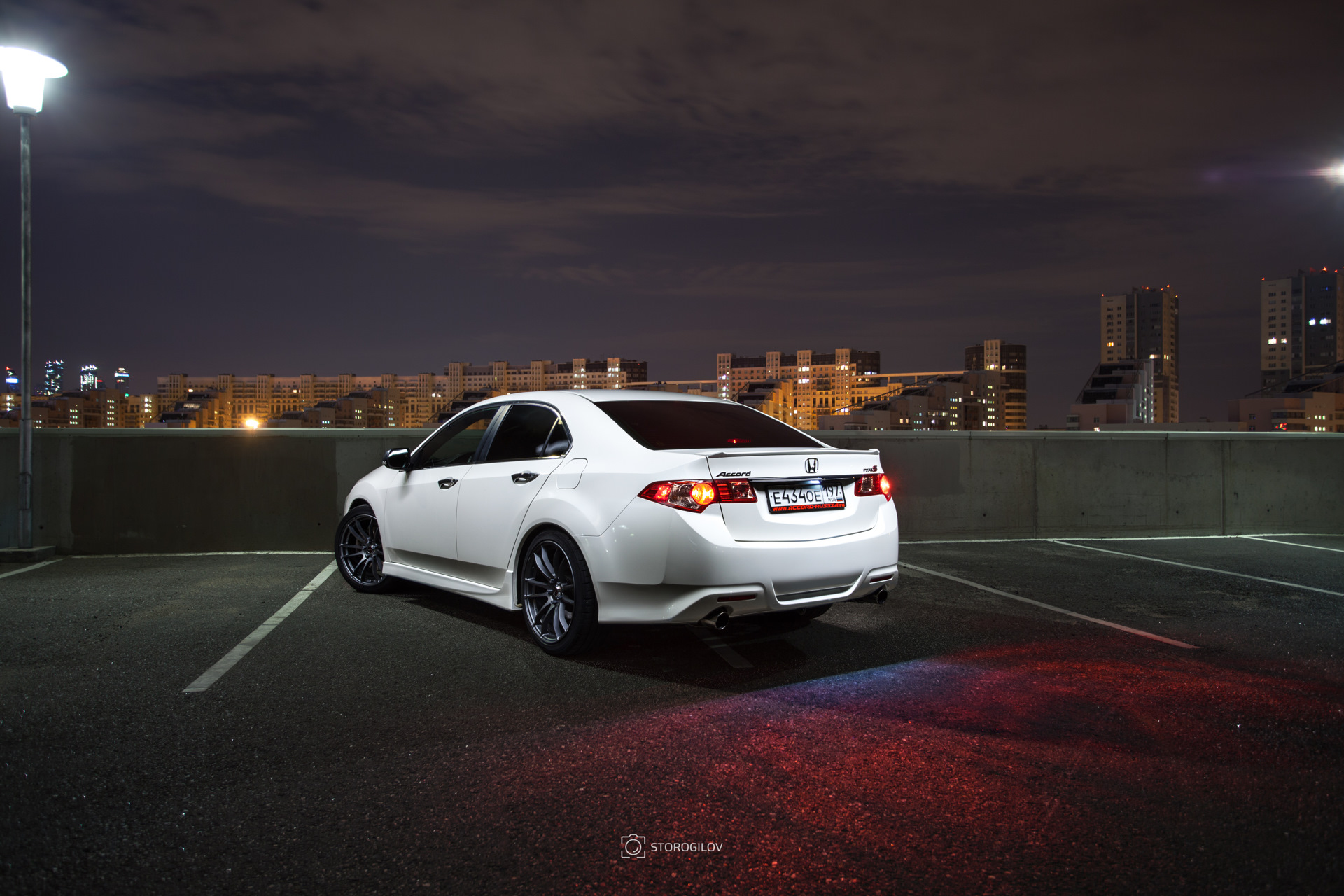 Honda Accord 8 ночью