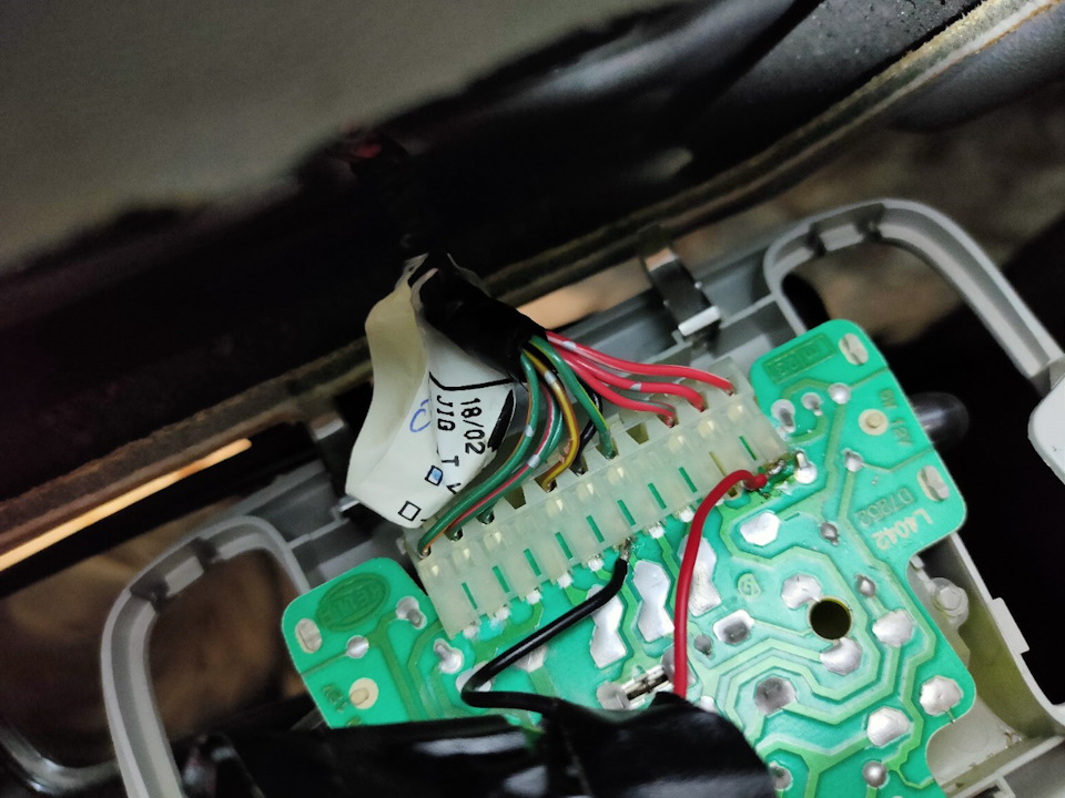 Подключение видеорегистратора к плафону S40 дорестайл — Volvo S40 (1G ...