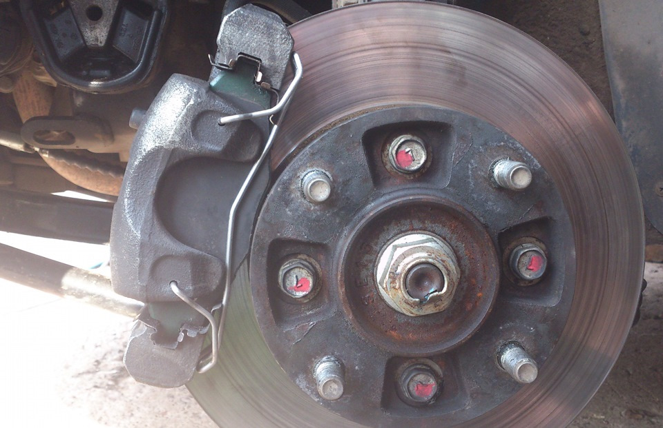 Для Матиза TRW PFK241 подходят практически идеально — Nissan Lafesta (1G). Запчасти на фото: PFK241