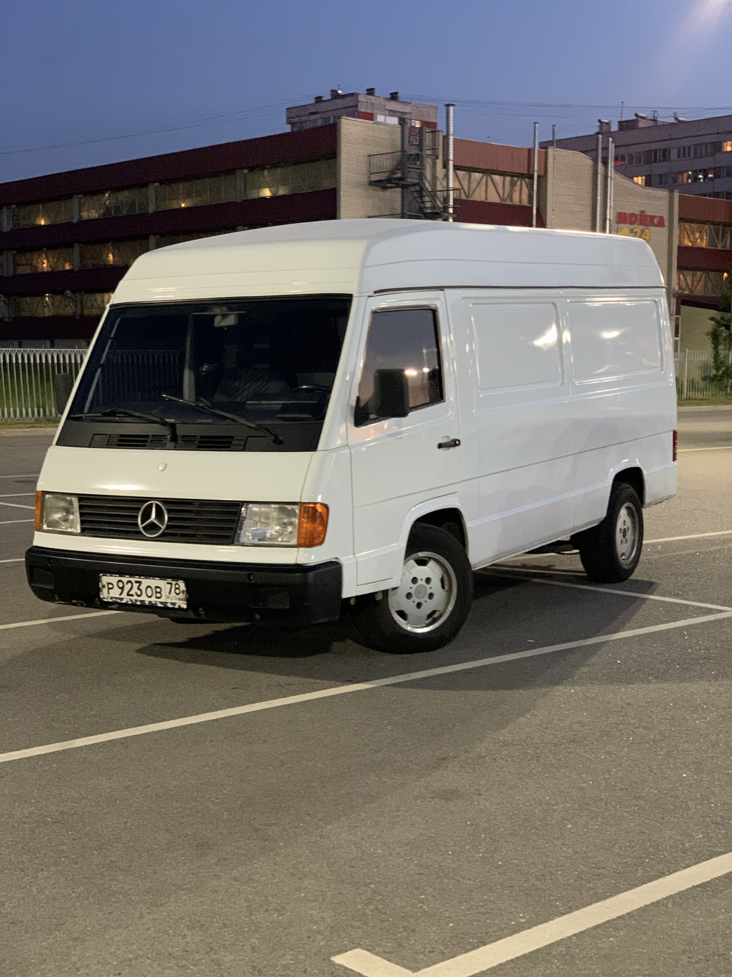 Мерседес 100. Mercedes-Benz mb100. Мерседес Бенц МВ 100. Mercedes-Benz mb100, 1995. Mercedes mb100d.