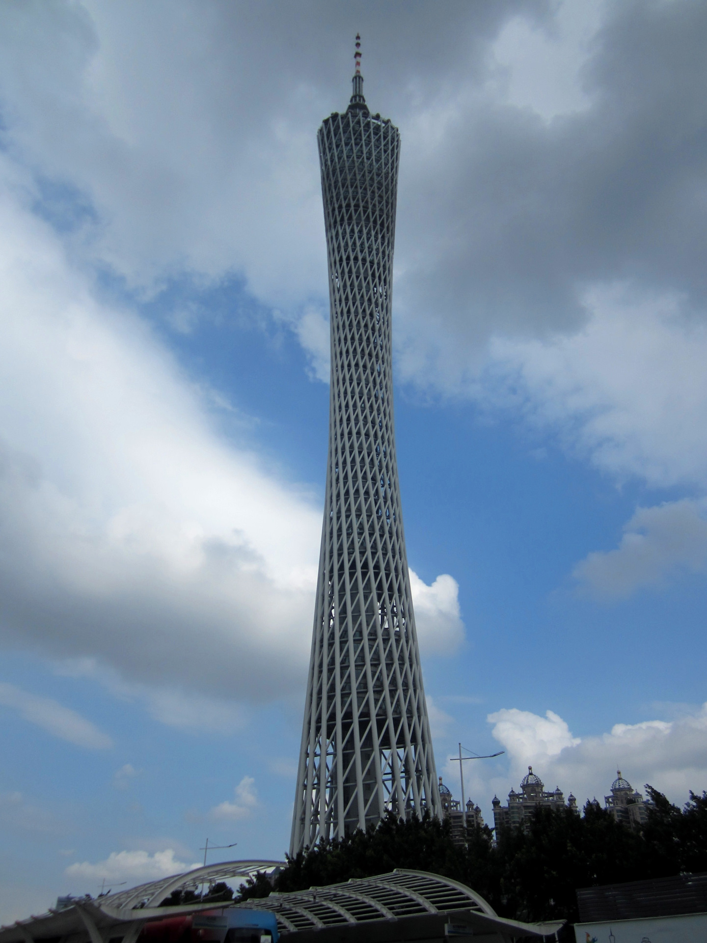 телебашня в гуанчжоу