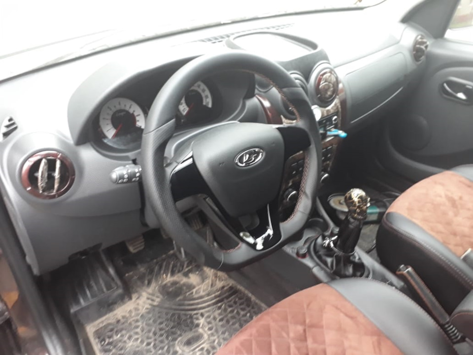 Фото в бортжурнале Lada Largus Cross