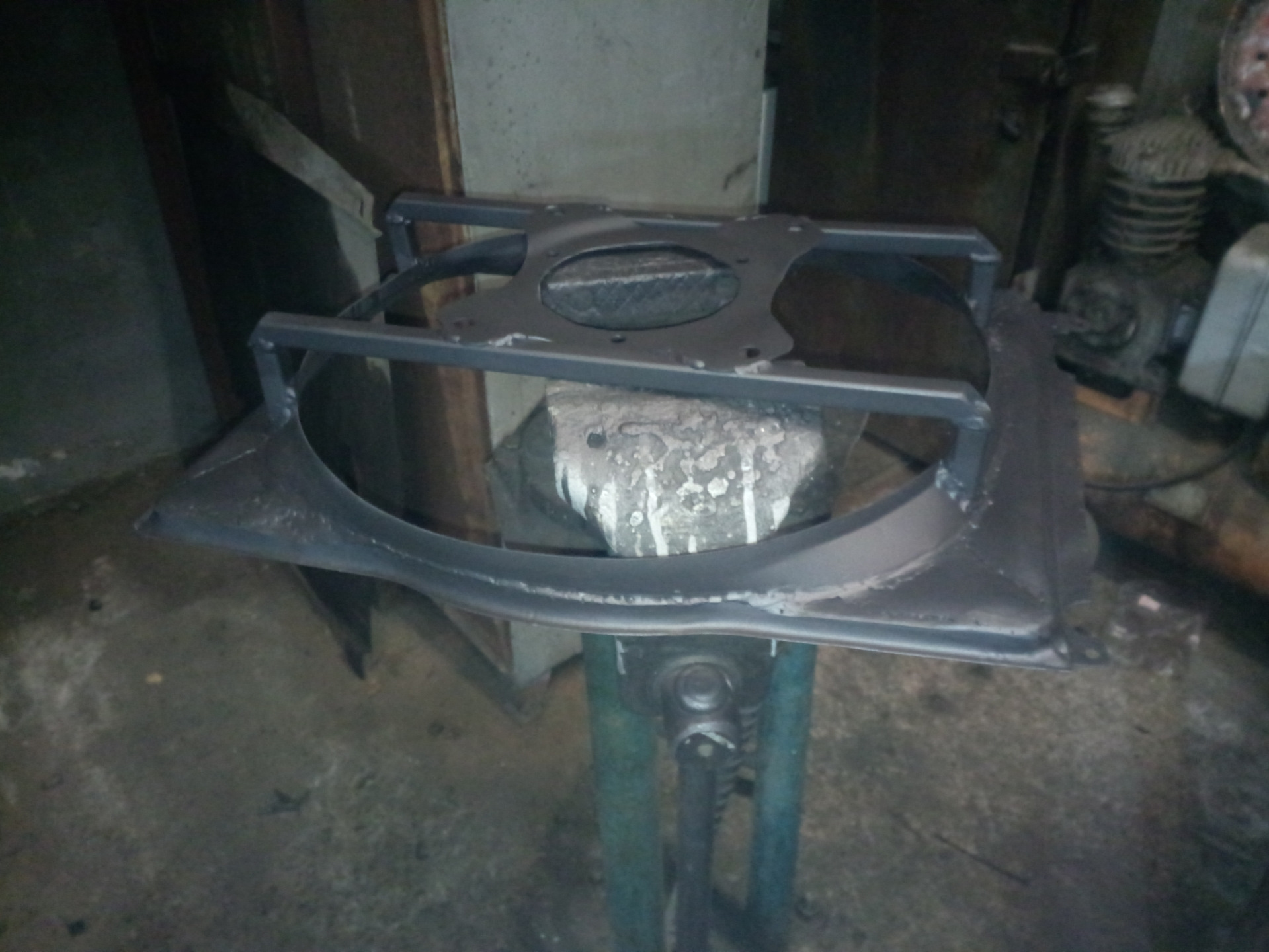 Кожух вентилятора на радиатор 3 — ГАЗ 24, 4 л, 2019 года | своими ...