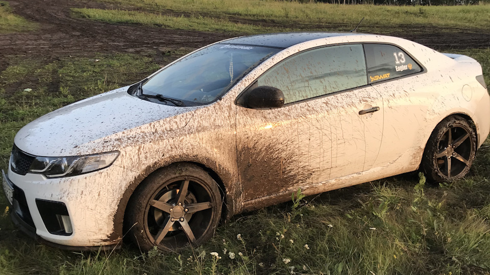 Продажа KIA Cerato Koup 2011 года за 520 000 ₽ на DRIVE2.RU