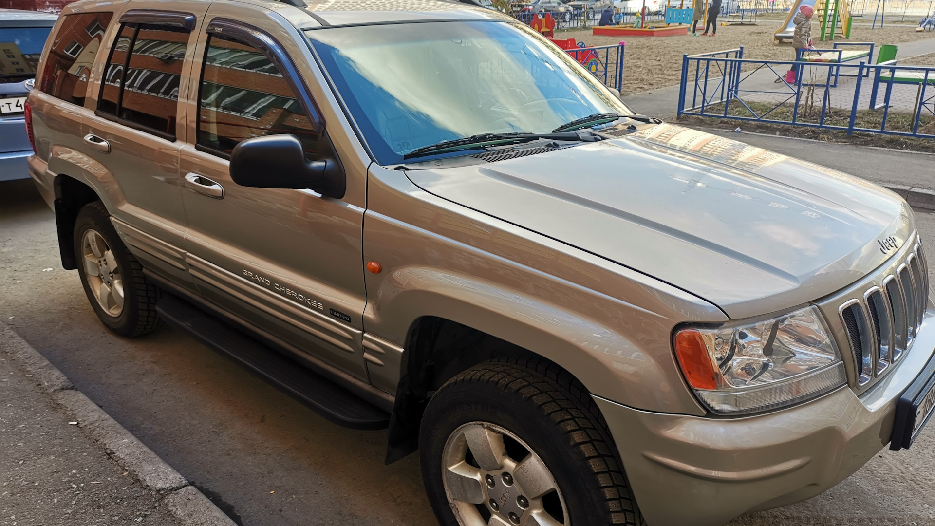 Jeep Grand Cherokee (WJ) 4.0 бензиновый 2004 | 4.0 Limeted (Platinum) на  DRIVE2