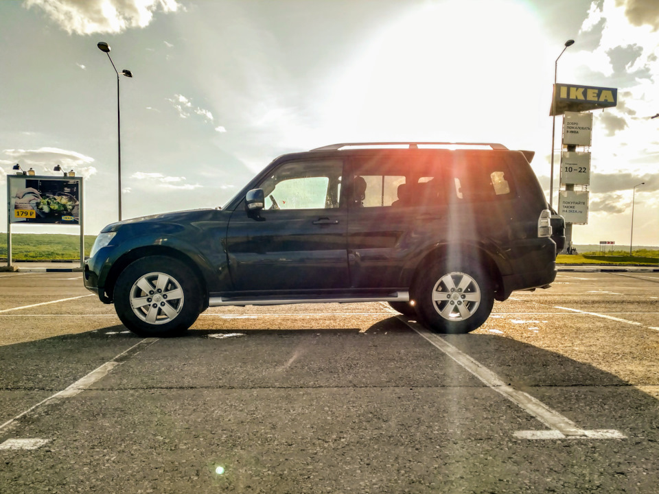 Фото в бортжурнале Mitsubishi Pajero (4G)