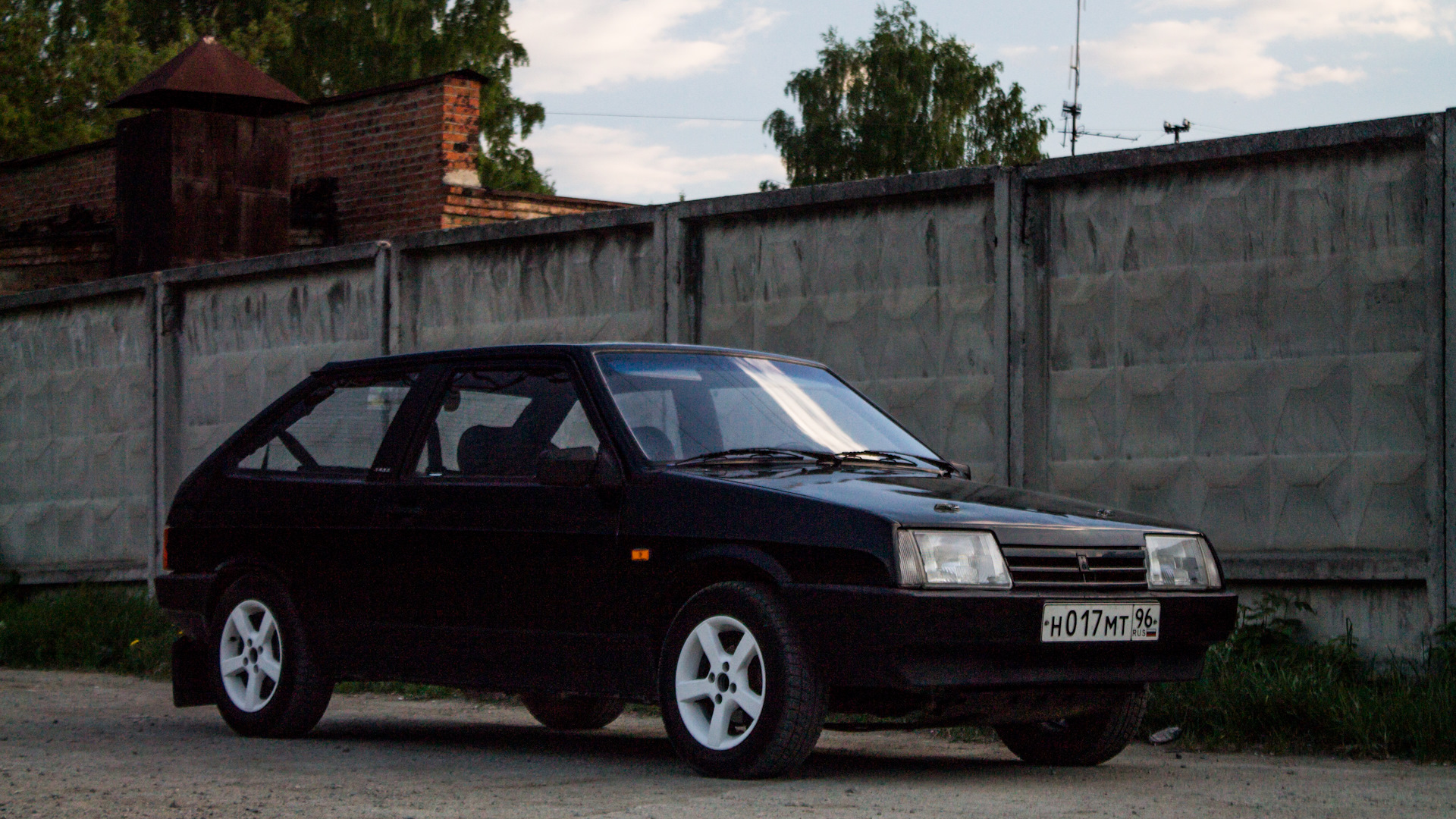 Lada 21083 1.5 бензиновый 1995 | Черная 8 на DRIVE2