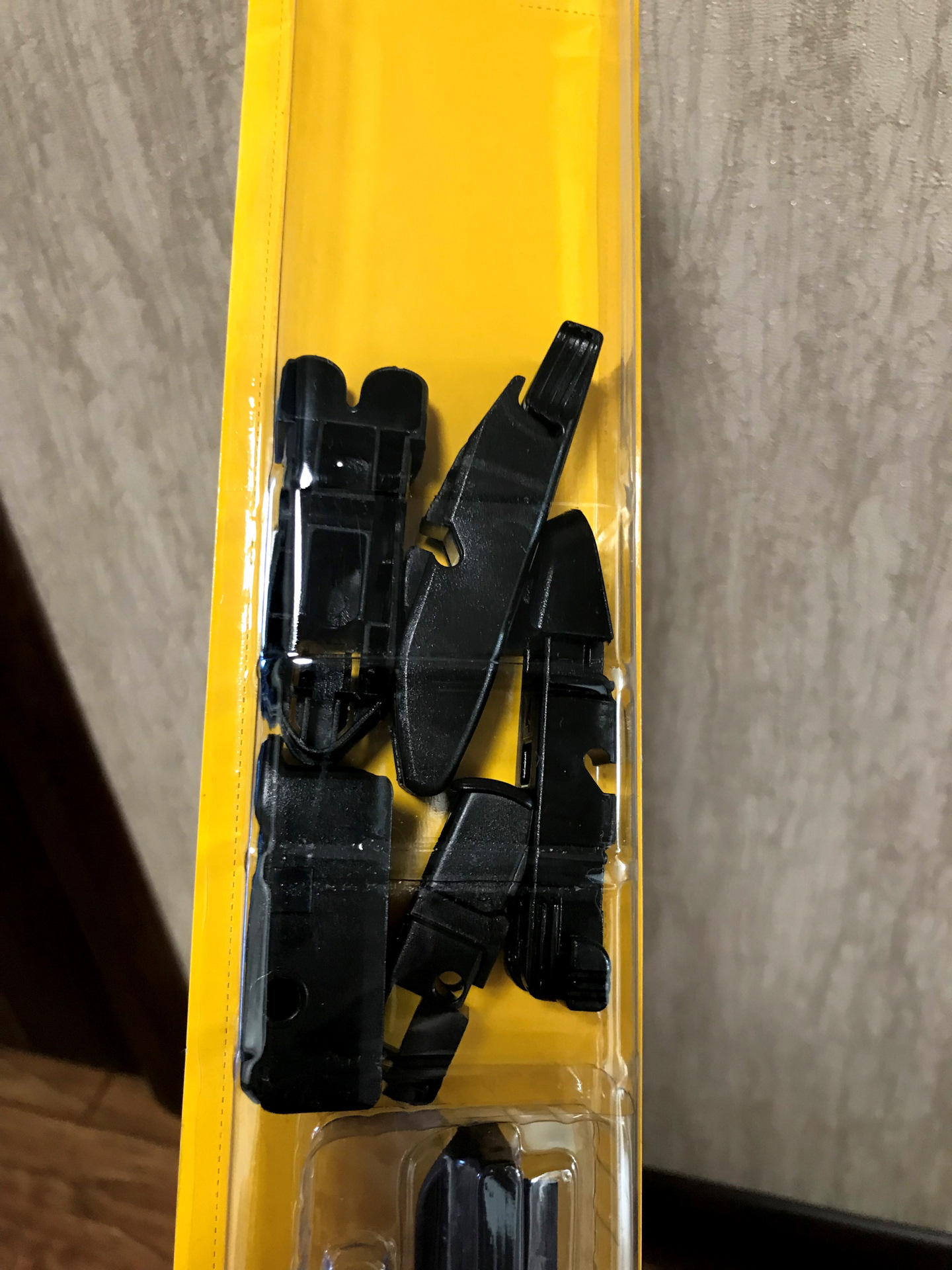 Бескаркасные щетки Hella — Citroen C1 (1G), 1 л, 2011 года | аксессуары ...