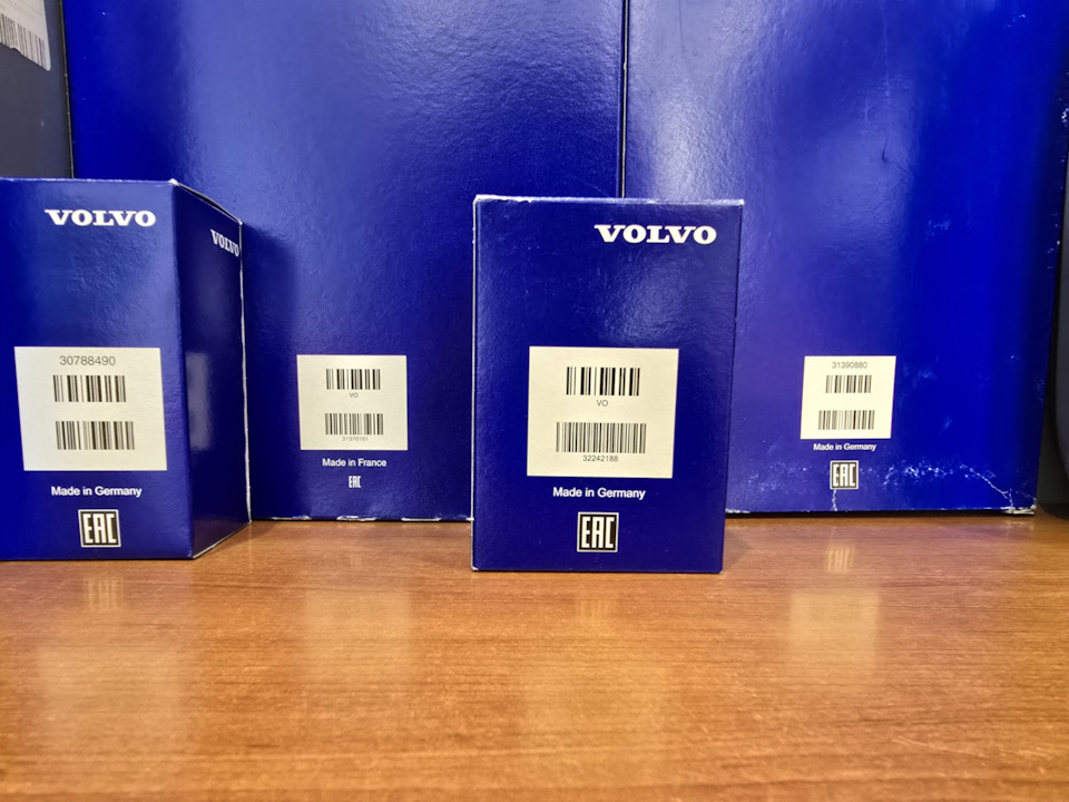 Арт., памятка. — Volvo XC60 (1G). Запчасти на фото: 30788490