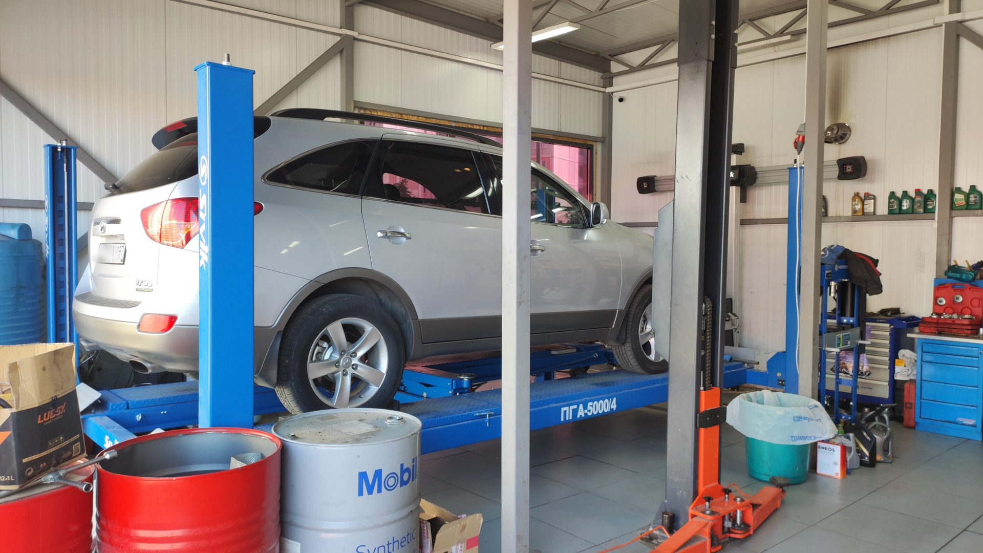 37. Замена развальных болтов и сайлент-блоков — Hyundai ix55, 3 л, 2012 ...