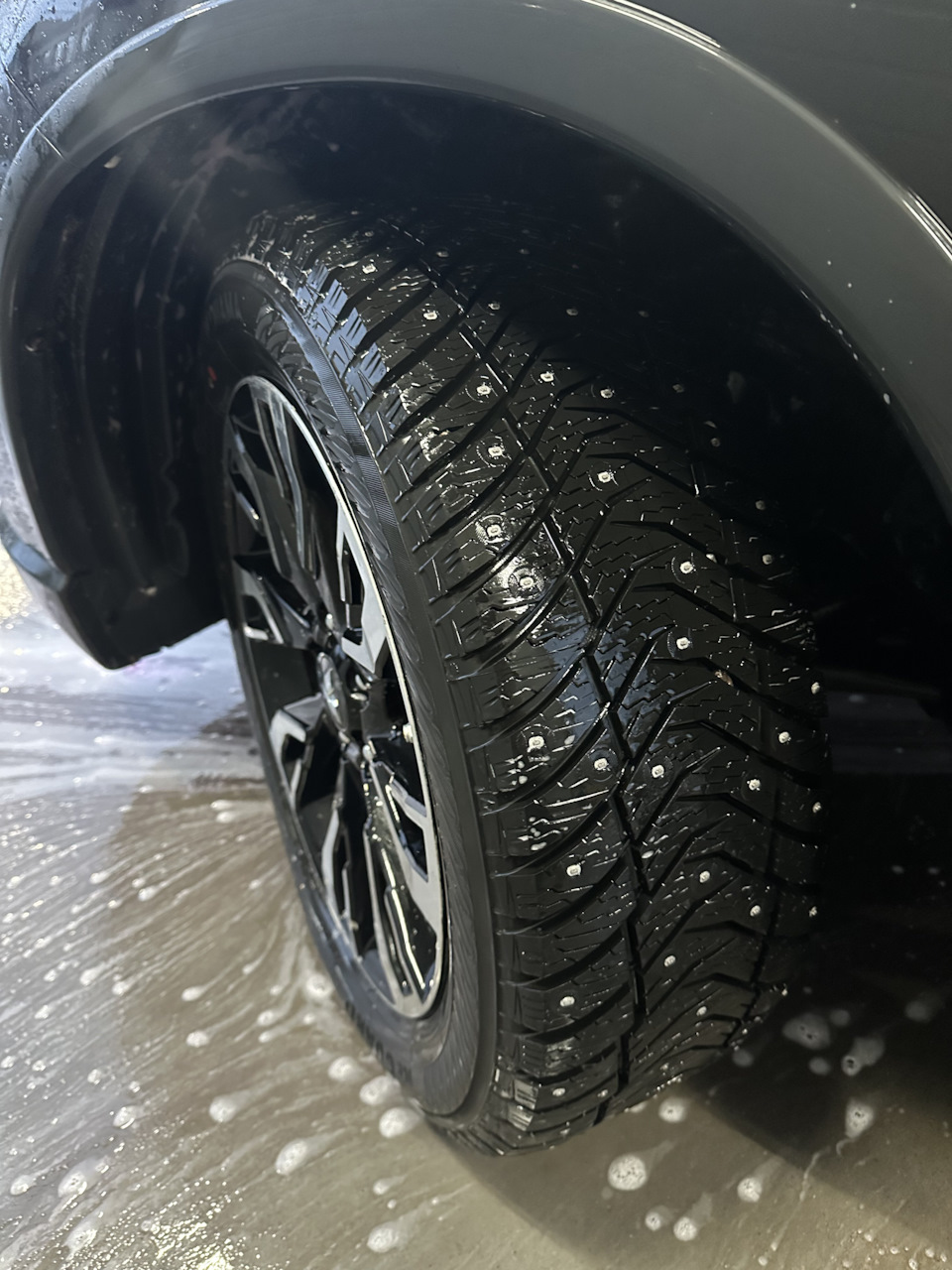 Зимние шины Yokohama iceguard stud ig65 R18 225/55 — Mitsubishi ...